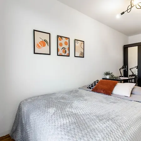 Citystay Armii Krajowej *